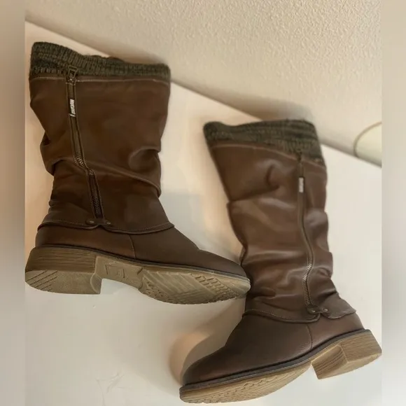 Muk Luks~Faux Leather &amp; Fur~Slouchy Fold Over   Boots~Upper Knit Detail~Size 9