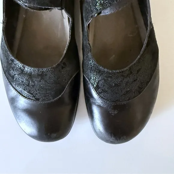 Naot Black Leather Nubuck Luga Mary Janes Flats Women's  Shoes Size 41  10-10.5