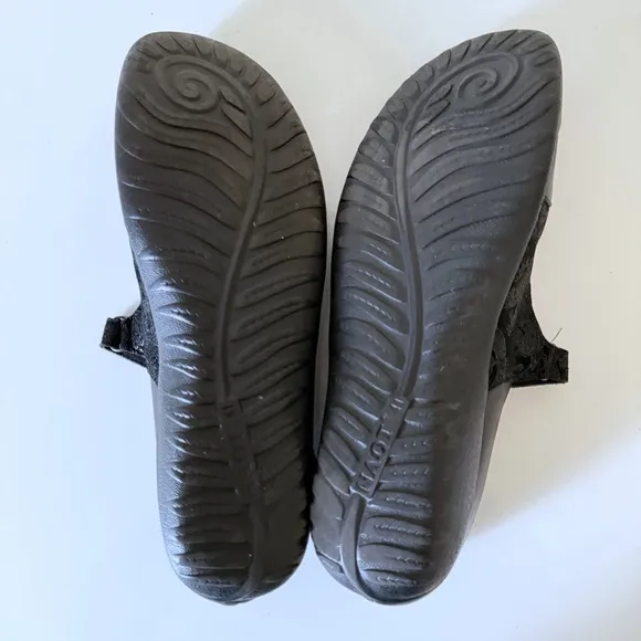 Naot Black Leather Nubuck Luga Mary Janes Flats Women's  Shoes Size 41  10-10.5
