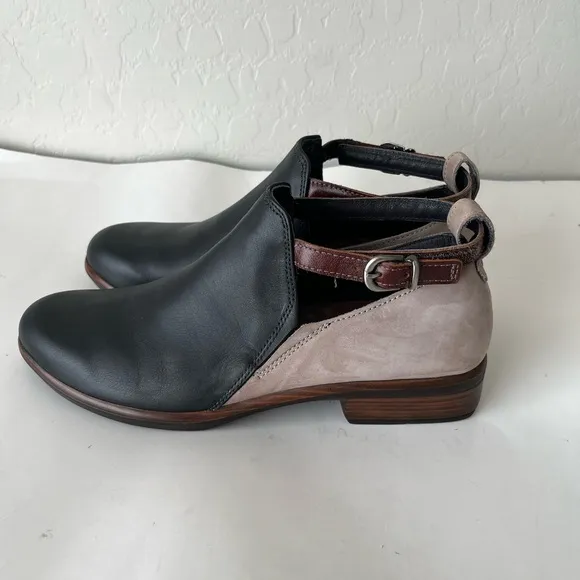 Naot Kasmin Suede Leather Two Tone Boots Booties Size EU 41 NEW NWOT