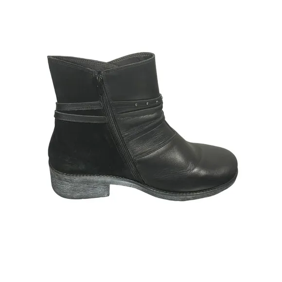 Naot Made In Israel Black Leather Suede Studded Ankle Boots Sz 40 Us 9