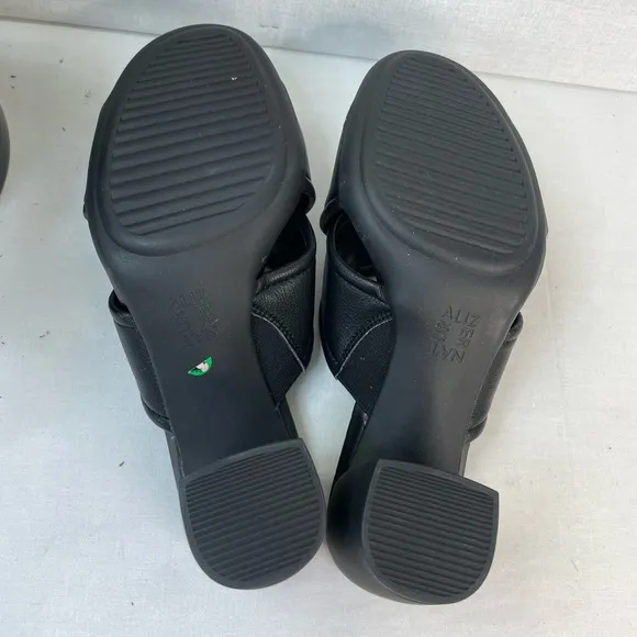 Naturalizer Genn-Rhythm Slide Sandal black leather block heel 6.5‎ M, B 269