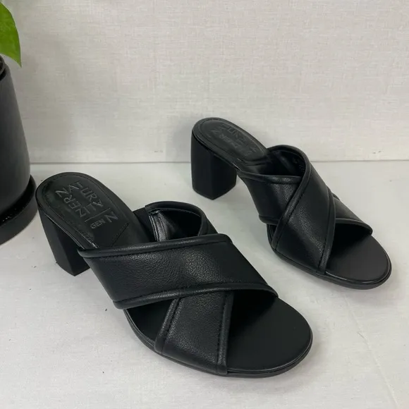 Naturalizer Genn-Rhythm Slide Sandal black leather block heel 6.5‎ M, B 269