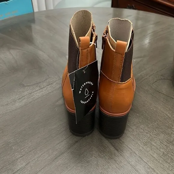 NATURALIZER VERNEY WATERPROOF LEATHER LUG BOOTS CIDER-SPICE