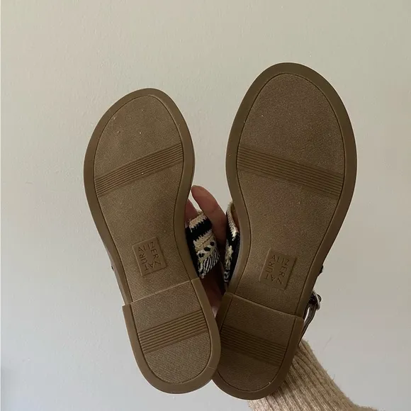 Naturalizer Women’s 9 Linnete Multi Woven Multicolor Thong Sandals NWT