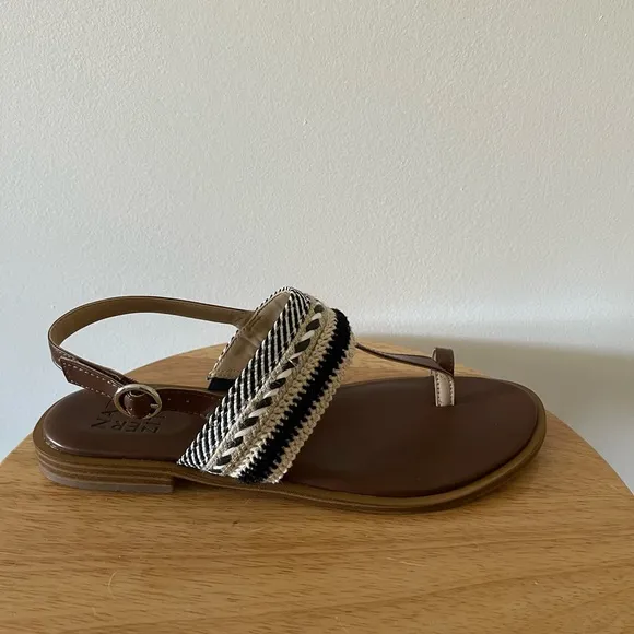 Naturalizer Women’s 9 Linnete Multi Woven Multicolor Thong Sandals NWT