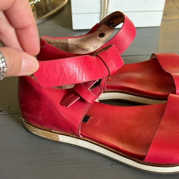 Neosens Women's Red Sandals Size 37 or 6.5 or 7 EU