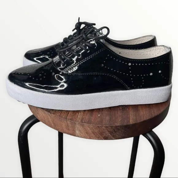 NEW BLACKSTONE NL41 Black Patent Leather Sneaker, Size 37/Size 6.5