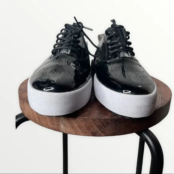 NEW BLACKSTONE NL41 Black Patent Leather Sneaker, Size 37/Size 6.5