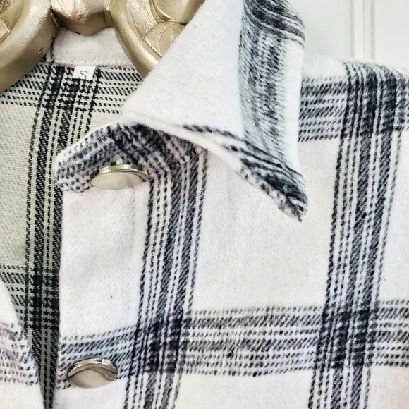 New Boho Chic Oversized Plaid Flannel Button Up Shacket Jacket Shirt Black White