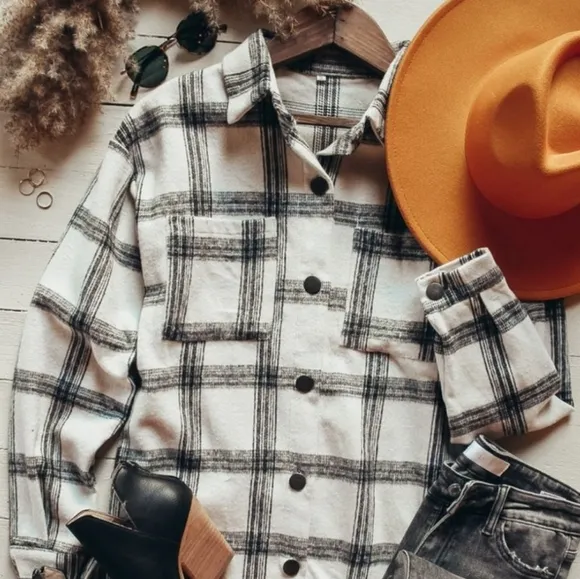 New Boho Chic Oversized Plaid Flannel Button Up Shacket Jacket Shirt Black White