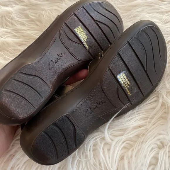 NEW CLARKS Bendables leather sandals