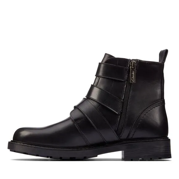 NEW CLARKS ORINOCO2 WOMEN'S BLACK LEATHER STUD BOOTS 9