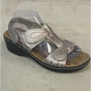 NEW Clarks Size 9M Bronze Metallic Leather Wedge Slide Sandals Strap 65783