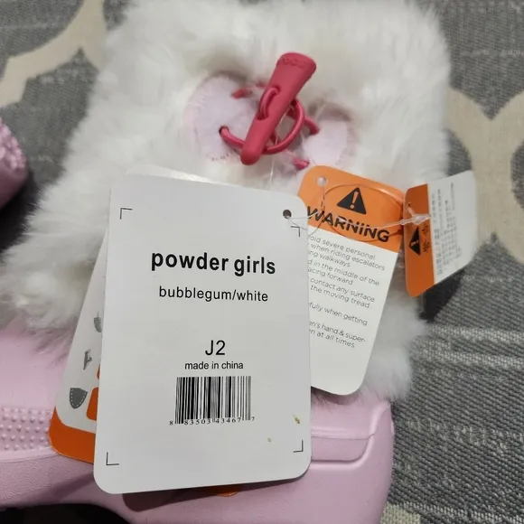 NEW Crocs Youth Girls Size J2 (2-4) Pink Boots White Faux Fur with Toggle Clasp