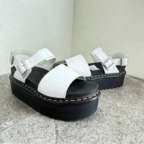 NEW Dr Martens VOSS Hydro White Leather Platform Strap Sandals Woman EU 42 US 10