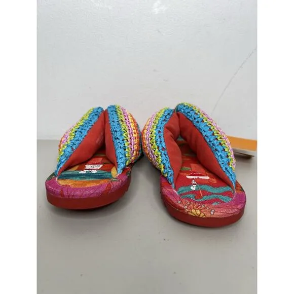 New Farm Rio Colorful Puffy Crochet Flip Flop Sandals Shoes Tropical Size 5