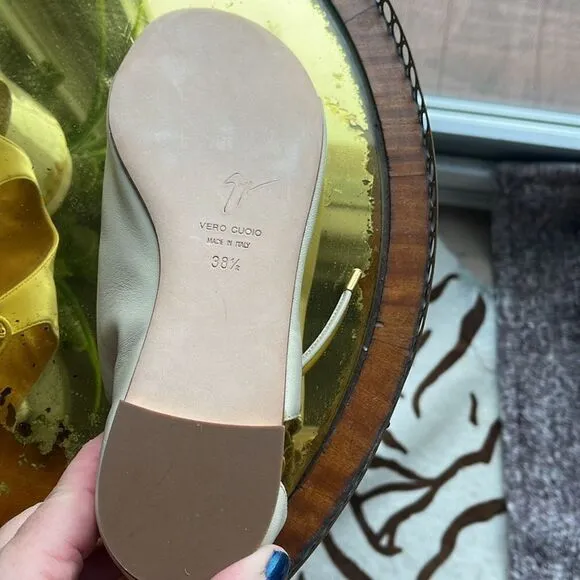 New! Giuseppe Zanotti Soring sandal in Creme.