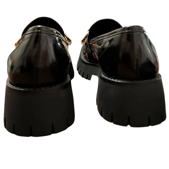 NEW* GUESS Almost Loafer Chunky Slip-On Lug Sole Round Toe - Fall Essential Shoe