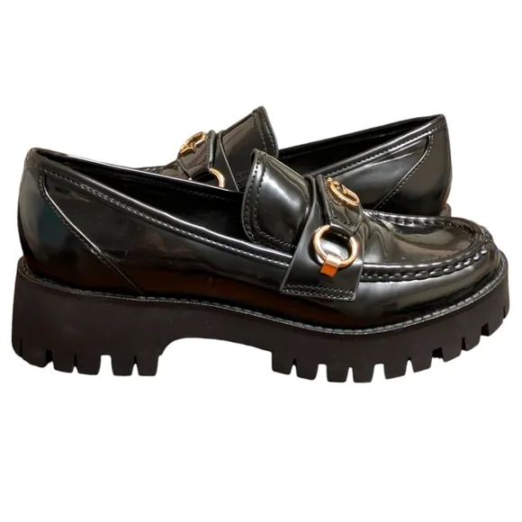 NEW* GUESS Almost Loafer Chunky Slip-On Lug Sole Round Toe - Fall Essential Shoe