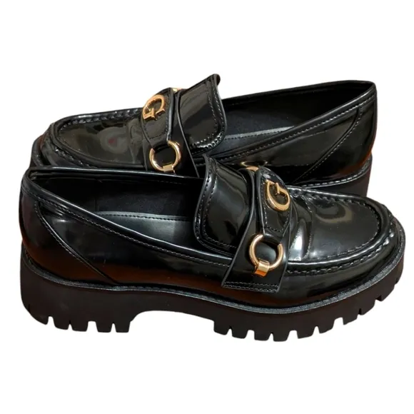 NEW* GUESS Almost Loafer Chunky Slip-On Lug Sole Round Toe - Fall Essential Shoe