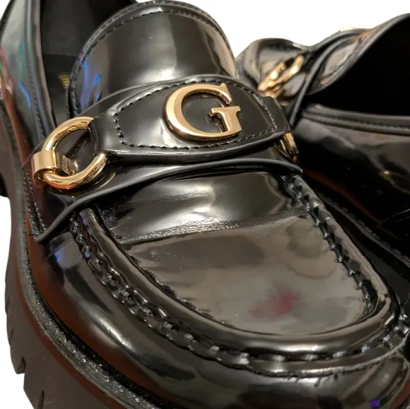 NEW* GUESS Almost Loafer Chunky Slip-On Lug Sole Round Toe - Fall Essential Shoe