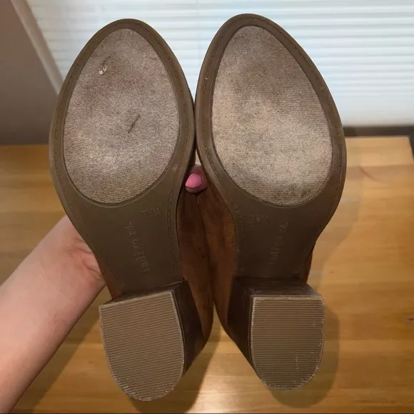 NEW Indigo Rd. Brown Suede Ankle Booties “Obie” heeled boots women’s 7.5