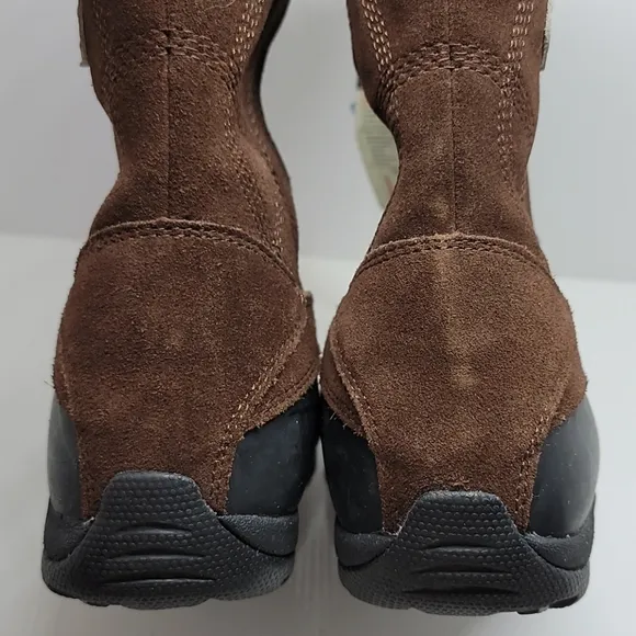 New Kamik Waterproof Thinsulate Brown Boots 9 (Run small 7.5)