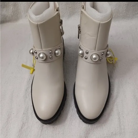 New Karl Lagerfeld PARIS Pixie Embellished Moto boots