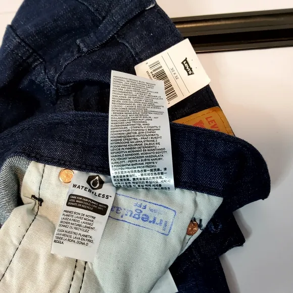 NEW Levis 501 Original Fit 30x32 100% Cotton Dark Wash Denim Jeans Black Button