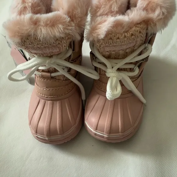 New London Fog Blush Pink Fur-Lined Boots