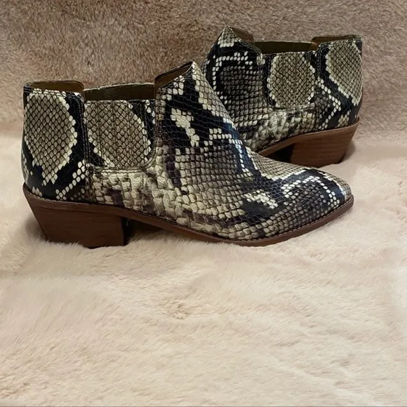 NEW MADEWELL Sonia Snakeskin Low Chelsea Ankle Boot Bootie, Size 8.5