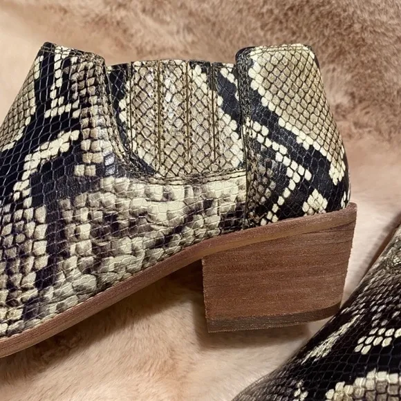 NEW MADEWELL Sonia Snakeskin Low Chelsea Ankle Boot Bootie, Size 8.5