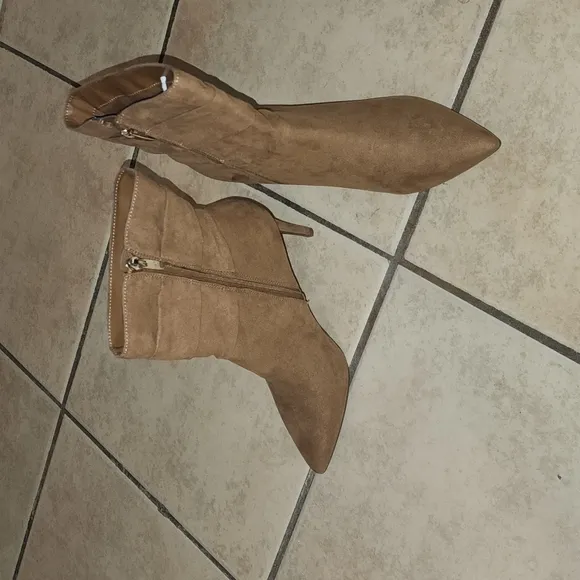 New Marc Fisher Boots