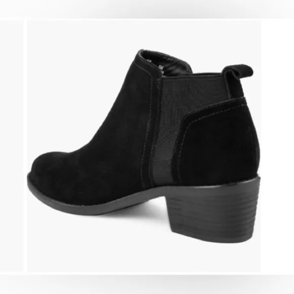 NEW! Me Too Black Riggs Bootie - Size 7.5