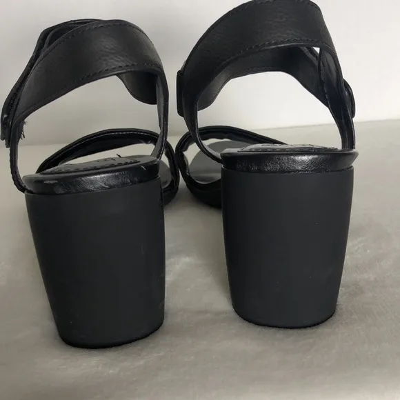 New NATURALIZER GenN Trace Women Size 10 Black Leather Ankle Strap Dress Sandals