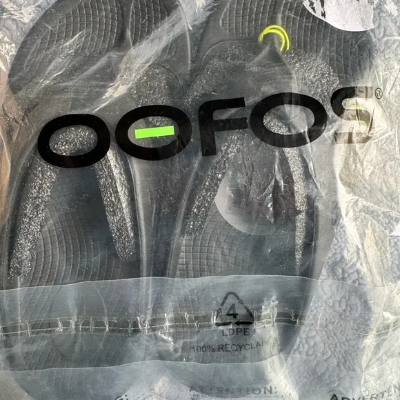 NEW OOFOS Women's Sandals - Black W7 M5