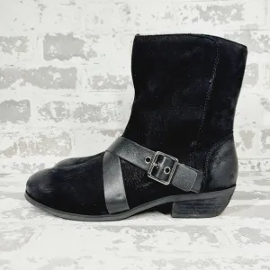NEW Softwalk Rayne Women's Black Leather Buckle Detail Ankle Boots W145