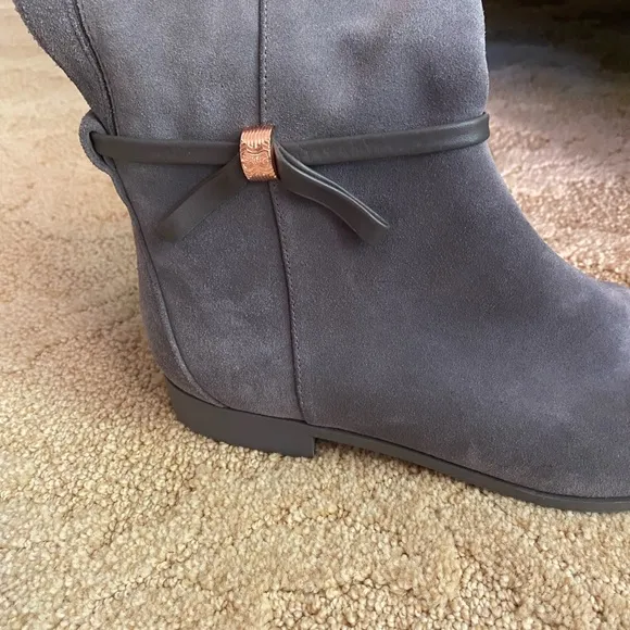New Ted baker gray suede boots size 10