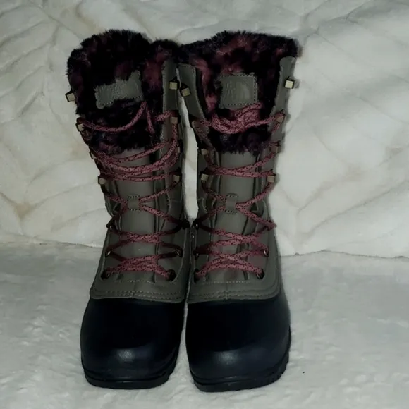New The North Face Women's Shellista IV Luxe Waterproof Winter Rain Snow Boots