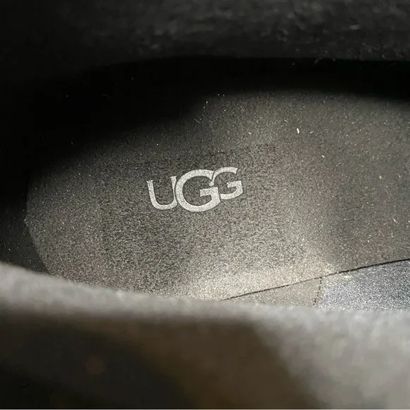 New! UGG Biltmore Lace Up Black Suede Hiker Boot 9
