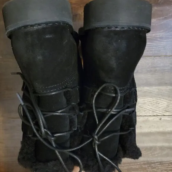 NEW UGG Naiyah Boots Womens 11 Black Suede Wool Ankle Boot