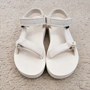 NEW Women Teva Sandals - Cream
