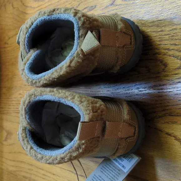 NIB Chaco Ramble Fluff Bootie Natural Brown Color Kids Size 4.5