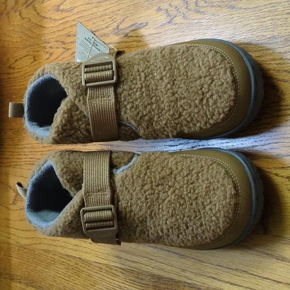 NIB Chaco Ramble Fluff Bootie Natural Brown Color Kids Size 4.5