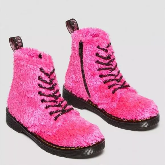 NIB Dr. Martens Junior 1460 Pascal Pink Tinsel Fur Lace Up Boots Size Youth 3‎