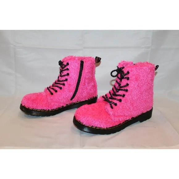 NIB Dr. Martens Junior 1460 Pascal Pink Tinsel Fur Lace Up Boots Size Youth 3‎