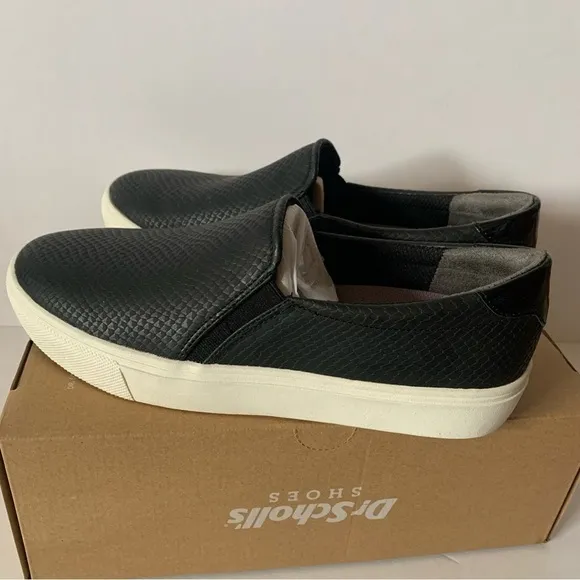 NIB. DR. SCHOLL’S Nova Slip On Shoes