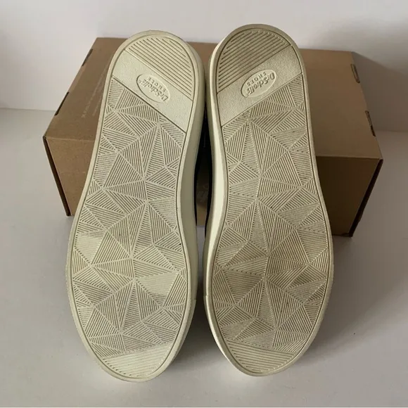 NIB. DR. SCHOLL’S Nova Slip On Shoes