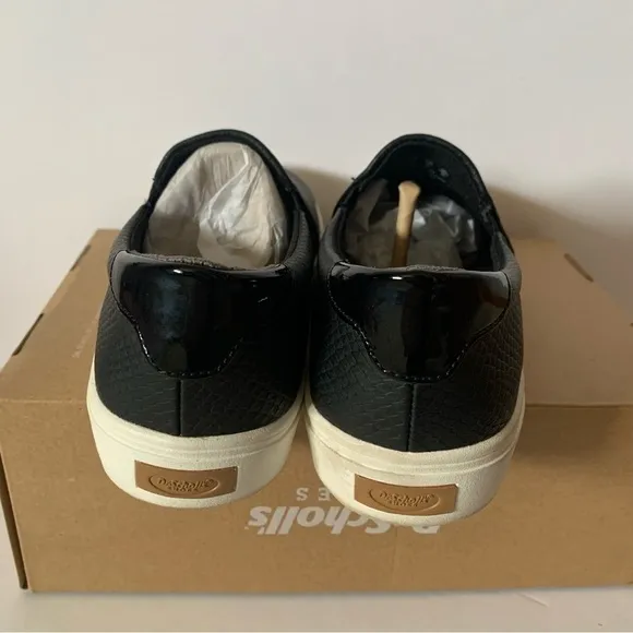 NIB. DR. SCHOLL’S Nova Slip On Shoes